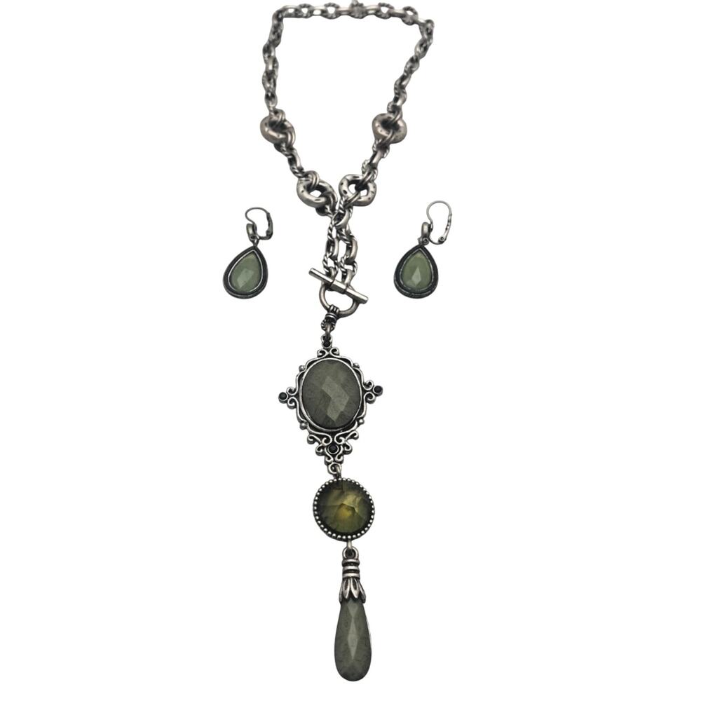 BOHO Silver Tone Green Faux Stone Pendant Toggle Necklace Earrings Set Used